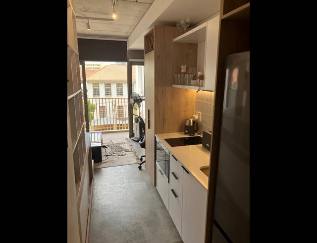 0.5 BEDROOM APARTMENT RENTED IN SEA POINT